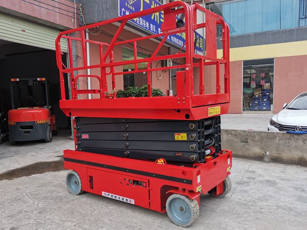 劣質(zhì)液壓油對(duì)升降機(jī)升降平臺(tái)的影響有哪些? 液壓升降平臺(tái)